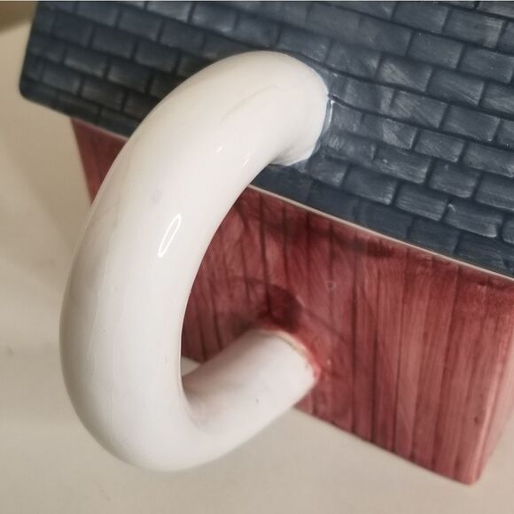 RED Barn Teapot Ceramic - Picture 6 of 12